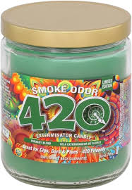SMOKE ODOR CANDLE   13OZ 1 COUNT